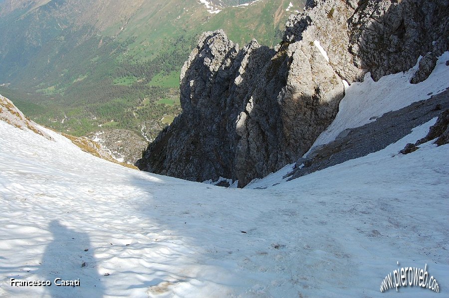 06 In cima al canalino che porta al Mengol.jpg